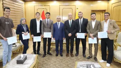 محافظ بني سويف يشهد اجتماع مجلس الجامعة ويكرم طلاب الحاسبات