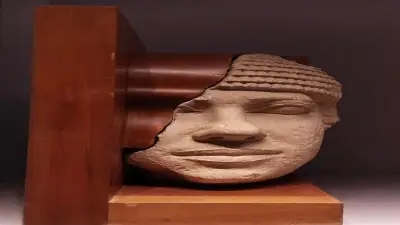 مصفف شعر الملك.. قصة تمثال 