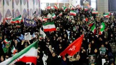 طهران تقيم مراسم تأبين لضحايا الهجمات الأمريكية والإسرائيلية