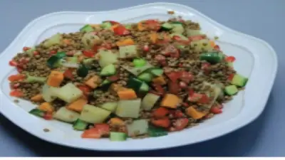 طريقة عمل سلطة بطاطس بالرمان بمذاق لا يقاوم