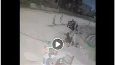 سائق تروسيكل يدهس طفلة ويلفظ أنفاسها الأخيرة في كفر الشيخ