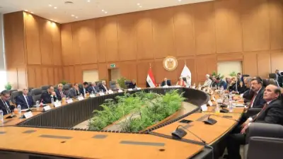 وزير التعليم العالي يوجه بتحديث البرامج الأكاديمية لمواكبة سوق العمل