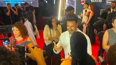 أحمد داود يحتفل بالعرض الخاص لفيلمه إذما وعلا رشدي تدعمه