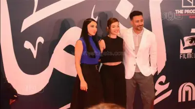 نجوم الفن يتألقون في العرض الخاص لفيلم 
