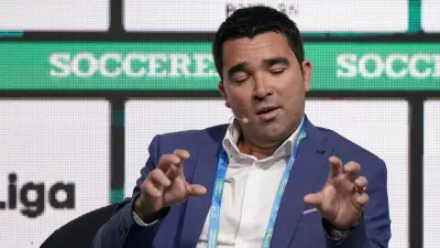 ديكو يكشف عن مفاوضات برشلونة لضم جواو بيدرو وألفاريز