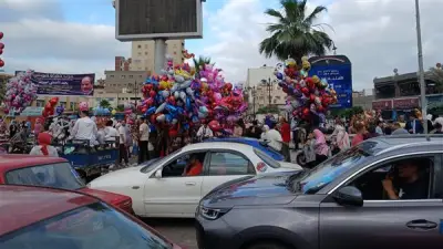 فرحة أهالي البحيرة بعيد الأضحى المبارك وبالونات تزين ميدان الاستاد بدمنهور