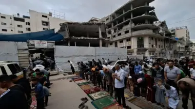 فلسطينيون في غزة يحيون عيد الأضحى بين الركام وسط الحرب