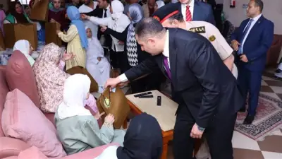 محافظ دمياط يضع رعاية كبار السن على رأس الأولويات خلال زيارة لدار المسنين