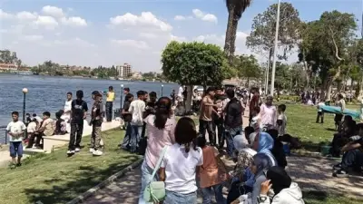 آلاف الزوار يتوافدون على حدائق الري في عيد الأضحى بأجواء احتفالية