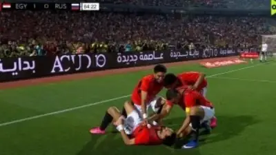 زيكو يسجل أول أهدافه الدولية ويمنح مصر التقدم أمام روسيا