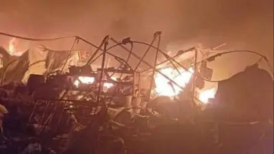 احتراق خيام نازحين بقصف إسرائيلي في خانيونس