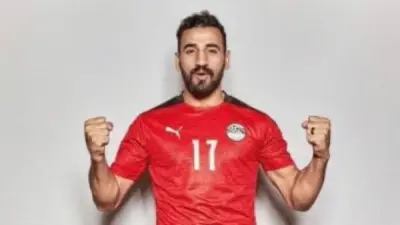 أمير هشام يشيد بمهند لاشين: لاعب كبير من زمان