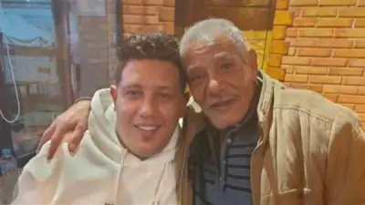 وفاة والد حمو بيكا.. مغني المهرجانات ينعى والده