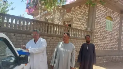 محافظ سوهاج يوجه بحملات بيطرية وندوات إرشادية لمواجهة الكلاب الضالة