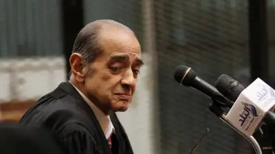 أسرة فريد الديب ترد على تصريحات محام بشأن قضايا مبارك