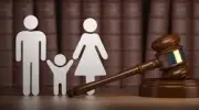 أب محروم من رؤية ابنته لأكثر من 10 سنوات بسبب قضايا الأسرة