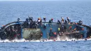 عثور على 12 جثة متحللة داخل مركب صيد في سيدي براني بمطروح