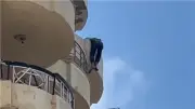 الحماية المدنية تنقذ شاباً حاول القفز من الطابق الـ12 بالإسكندرية