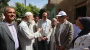 محافظ المنيا ينهي معاناة 15 عاماً لأهالي عزبة البيضاء بقرار ميداني حاسم