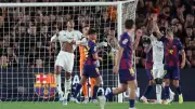 برشلونة يتوج بلقب الدوري الإسباني بفوزه على ريال مدريد 2-0 في الكلاسيكو
