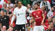 القنوات الناقلة لمباراة مانشستر يونايتد وليفربول في الدوري الإنجليزي 2025-2026