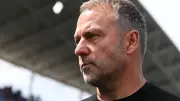 رسميًا: برشلونة يمدد عقد هانزي فليك حتى 2028