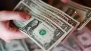 استقرار سعر الدولار مقابل الجنيه اليوم الإثنين 25 مايو 2026