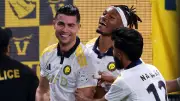 وعد رونالدو يتحقق بعد 271 يوماً ويقود النصر للقب دوري روشن