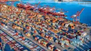 مصر تعزز موقعها اللوجستي بنمو الترانزيت 35% وتطوير شامل للموانئ