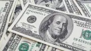 استقرار سعر الدولار عند 53.55 جنيه في البنوك الرسمية اليوم السبت