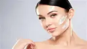 6 ماسكات طبيعية لبشرة زجاجية ونضارة فورية قبل العيد