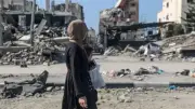 ملادينوف: غزة تحتاج 70 مليار دولار لإعادة الإعمار وحماس عليها التخلي عن سلاحها