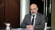 الذهب يغلق فوق 7000 جنيه و4700 دولار عالميًا مع استقرار الاقتصاد المحلي