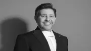 الرحلة 800: استقبال رسمي مرتقب لجثمان هاني شاكر بمطار القاهرة