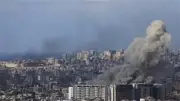 غارات إسرائيلية على بلدات جنوبي لبنان وإنذار بإخلاء 9 قرى