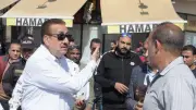 محافظ بورسعيد يتفقد مول الأوتليت بحي العرب ويوجه بإزالة الإشغالات