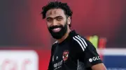 الأهلي متمسك بتجديد عقد حسين الشحات رغم العرض الليبي المغر