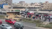 انقلاب سيارة نقل محملة بالرمال على الطريق الصحراوي بالإسكندرية