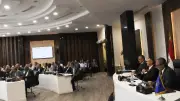 محافظ أسوان يصدر حزمة قرارات لتطوير العمل التنفيذي بالمحافظة