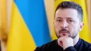 زيلينسكي يتجه لتركيا كوسيط بديل عن أمريكا في مفاوضات السلام مع روسيا