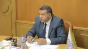 محافظ قنا يشيد ببرنامج التنمية المحلية ويدفع نحو التحول الرقمي