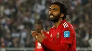شوبير يكشف موقف حسين الشحات من الاستمرار مع الأهلي