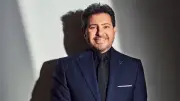 تحذير من مخاطر استخدام الهواتف الذكية على صحة العيون