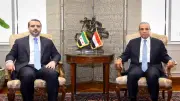 وزير الخارجية يبحث مع نظيره السوري تعزيز العلاقات الثنائية بين البلدين