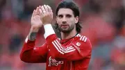 سوبوسلاي يقلص الفارق لليفربول بهدف في مرمى مانشستر يونايتد