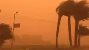رياح مثيرة للرمال تضرب جنوب مصر وسحب على البحر الأحمر