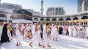 الحكمة من جعل الكعبة على يسار الطائف وفضل الطواف سبعة أشواط