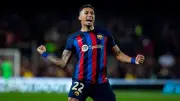 رافينيا بين البقاء في برشلونة وإغراءات السعودية.. صفقة تنتظر المونديال