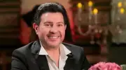 موعد وصول جثمان هاني شاكر إلى القاهرة غدًا من باريس