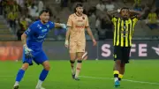 الاتحاد يهدر نقطتين بتعادل مخيب مع الخلود في الدوري السعودي